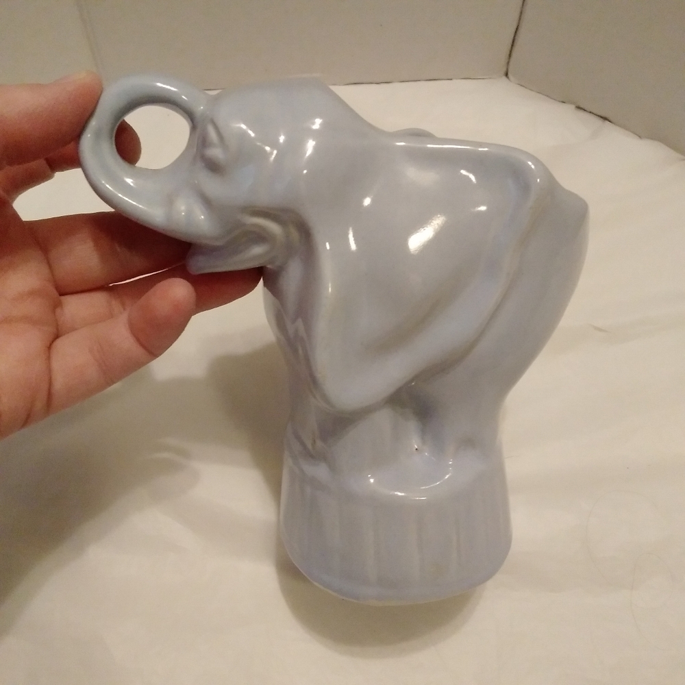 Niloak Circus Elephant ceramic mini planter